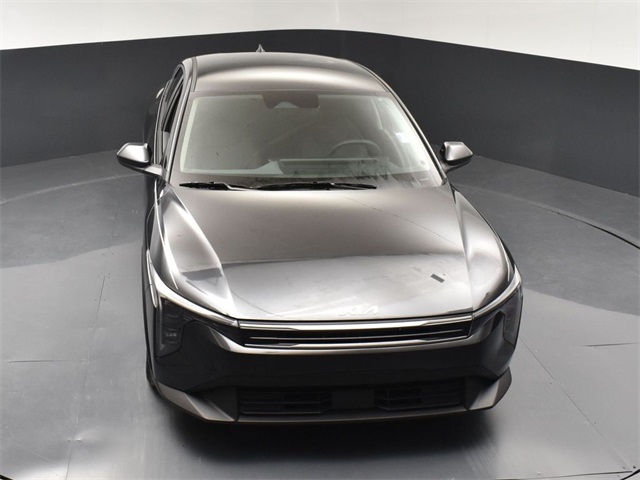 Vehicle image 4 of 47