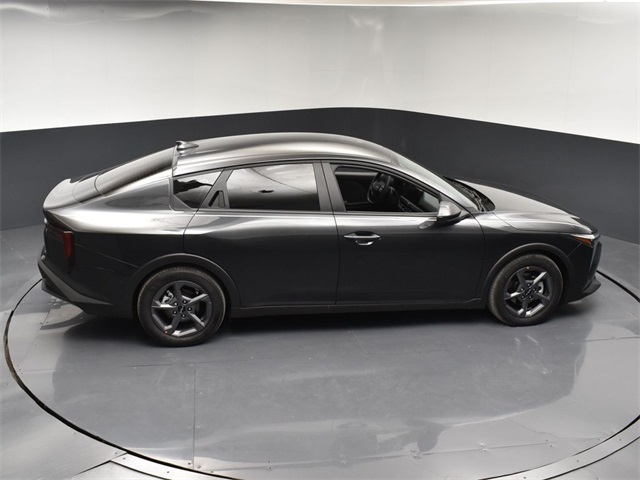 Vehicle image 14 of 47