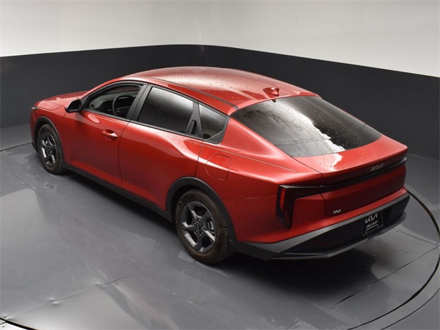 Vehicle image 10 of 46