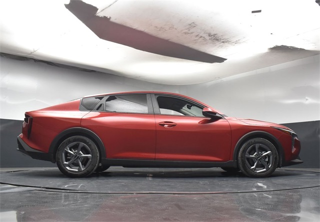 Vehicle image 14 of 46