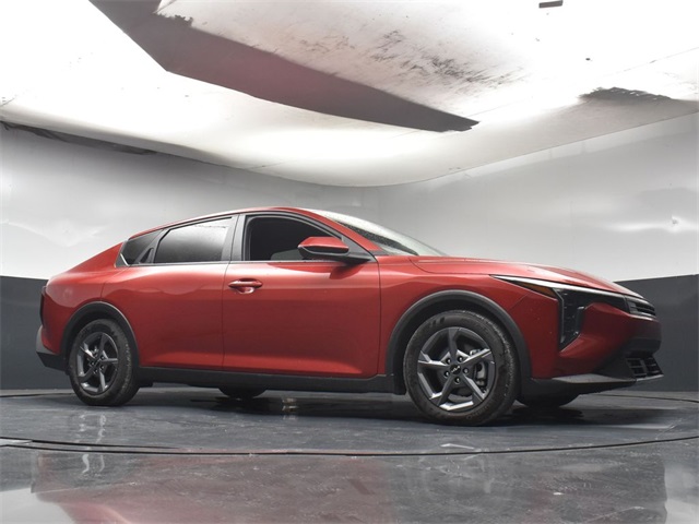 Vehicle image 8 of 46