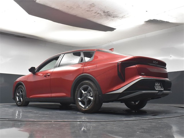 Vehicle image 22 of 46