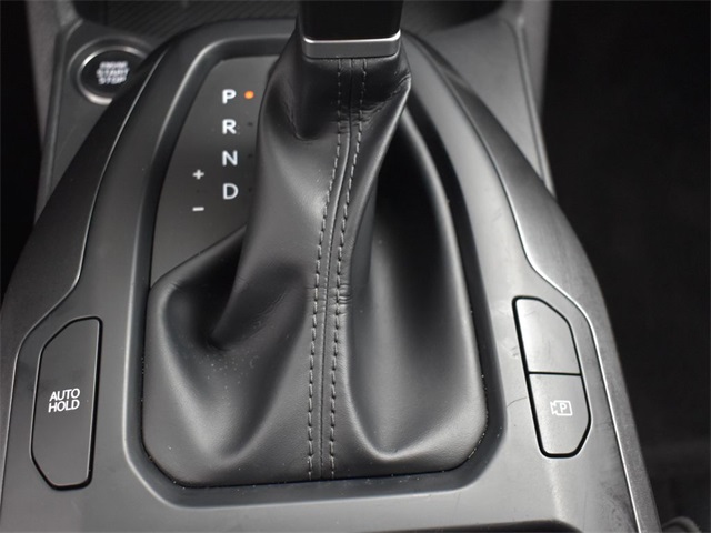 Vehicle image 34 of 46