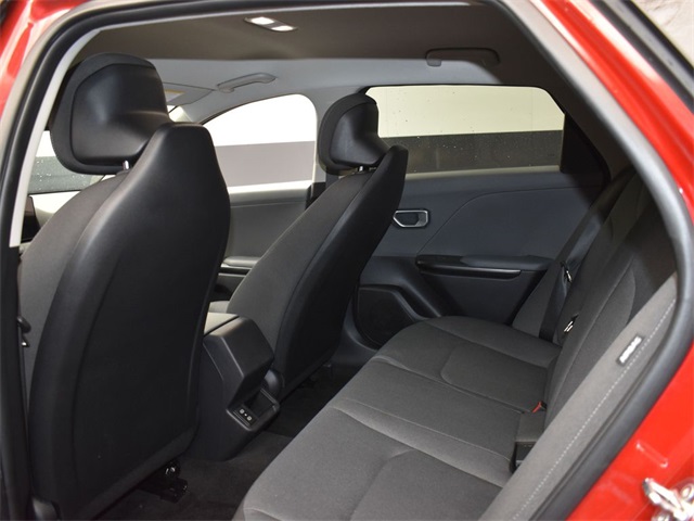 Vehicle image 28 of 46