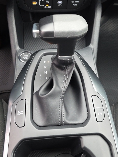 2025 Kia K4 LXS Image 33 of 44