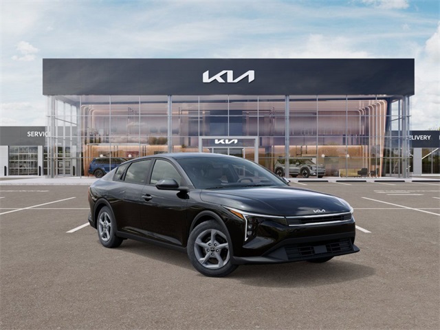 2025 Kia K4 LXS Image 6 of 44