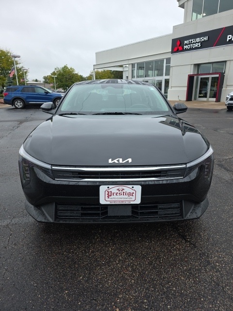 2025 Kia K4 LXS Image 5 of 44