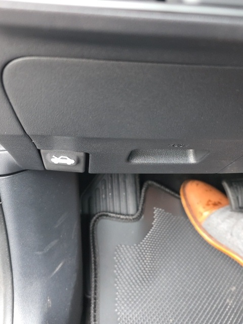 2025 Kia K4 LXS Image 34 of 44