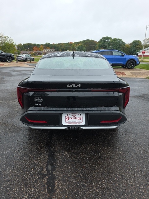 2025 Kia K4 LXS Image 14 of 44