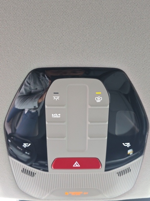 2025 Kia K4 LXS Image 44 of 44