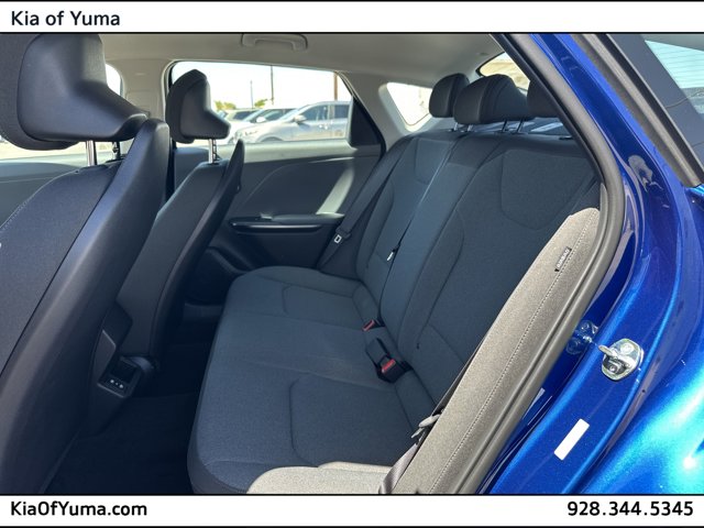 Vehicle image 5 of 6