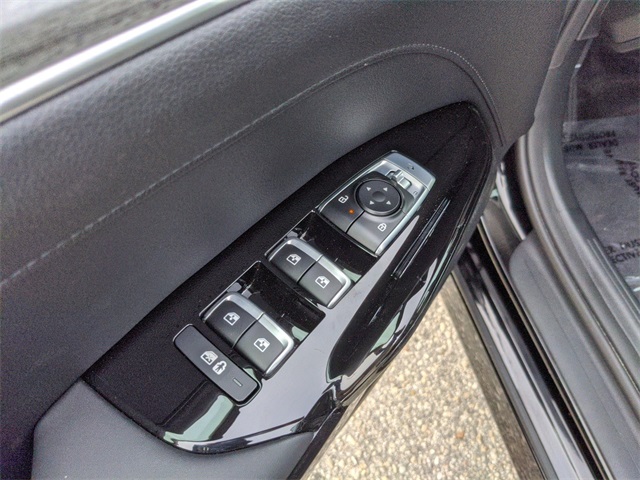 Vehicle image 23 of 23