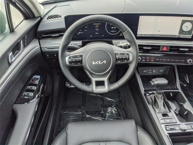 Vehicle image 6 of 23