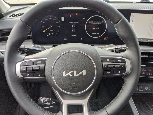 Vehicle image 9 of 23