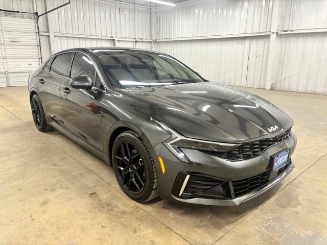 2025 Kia K5 EX Image 3 of 26