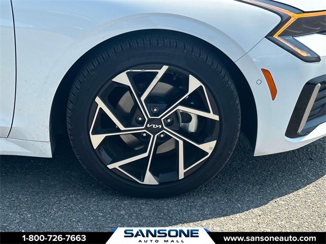 Vehicle image 7 of 34