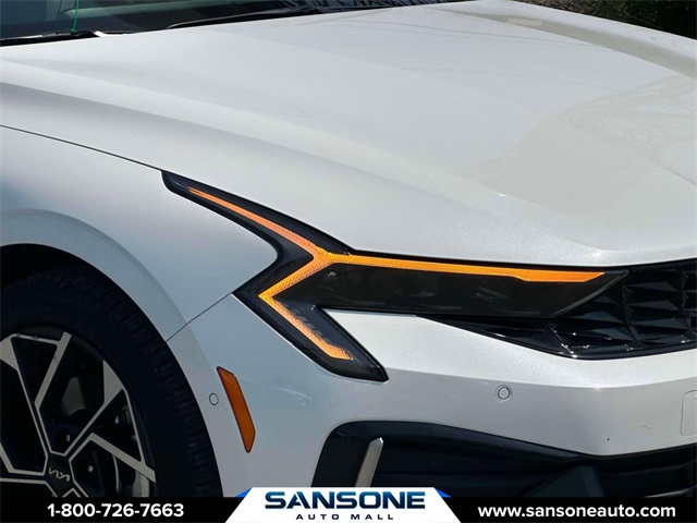 Vehicle image 8 of 34