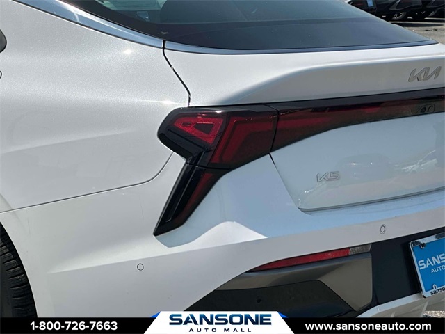Vehicle image 9 of 34