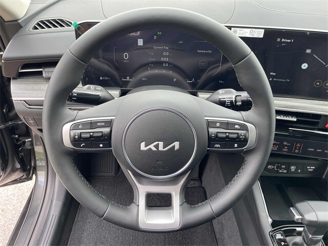Vehicle image 19 of 20
