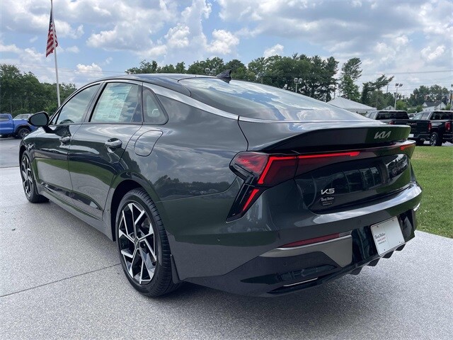 Vehicle image 7 of 20
