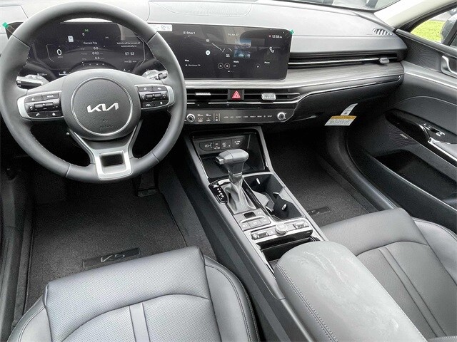 Vehicle image 12 of 20