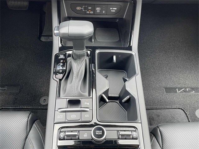 Vehicle image 16 of 20