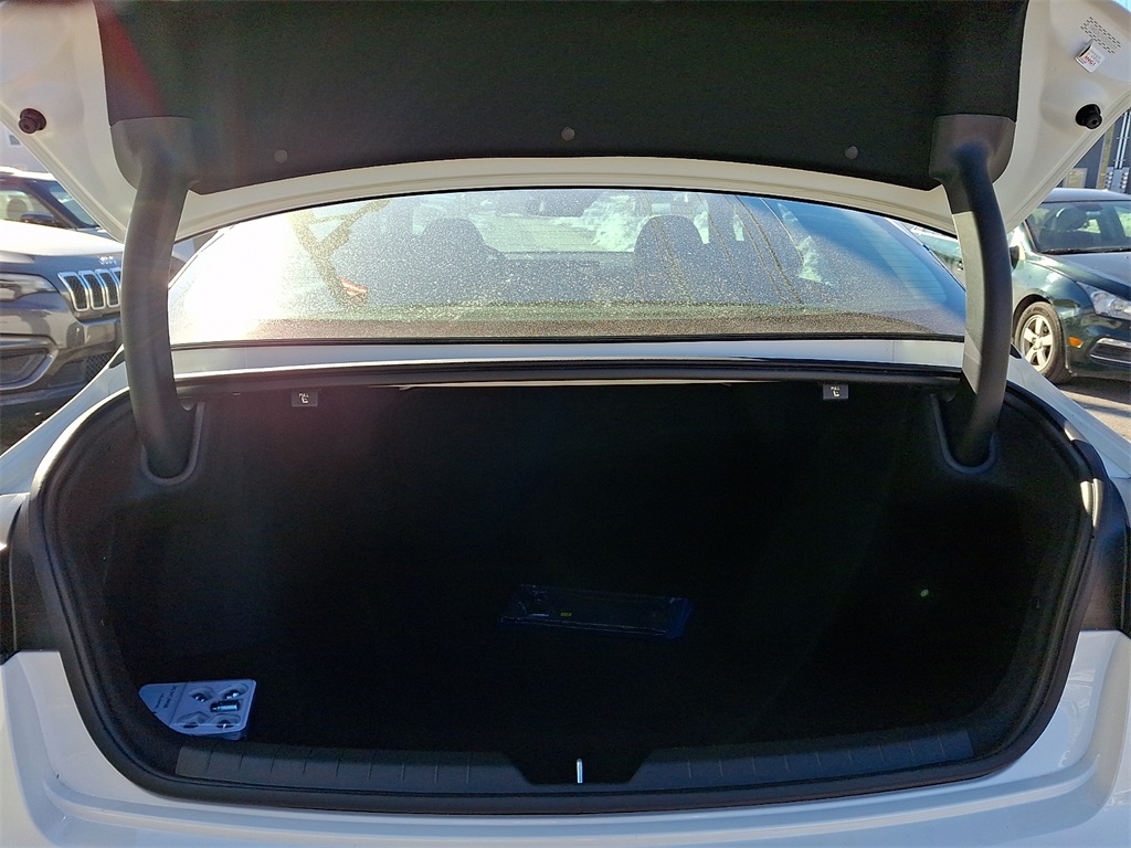 2025 Kia K5 EX Image 9 of 30