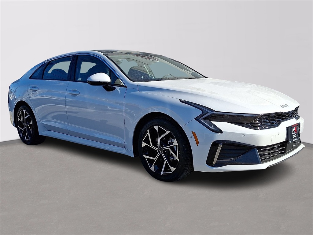 2025 Kia K5 EX Image 3 of 30