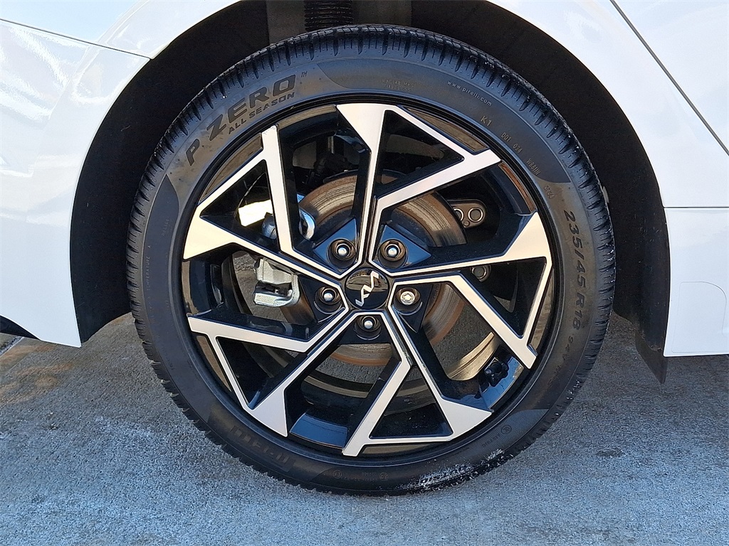 2025 Kia K5 EX Image 8 of 30