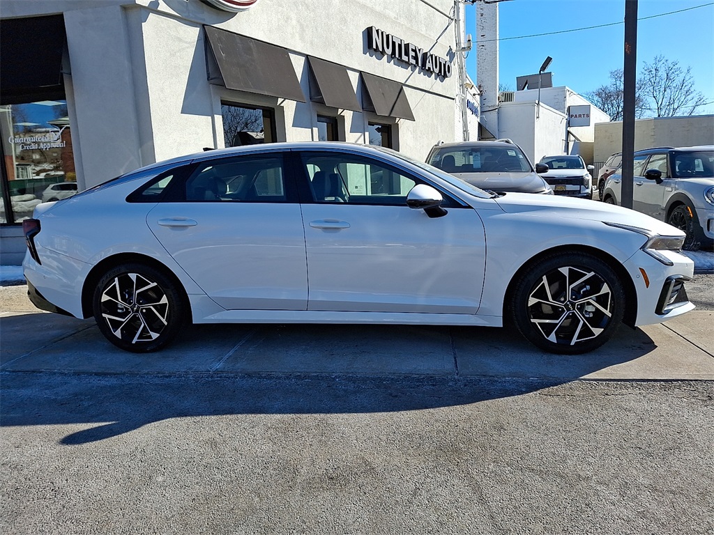 2025 Kia K5 EX Image 4 of 30