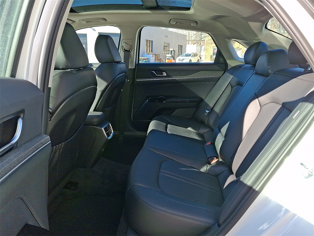 2025 Kia K5 EX Image 10 of 30