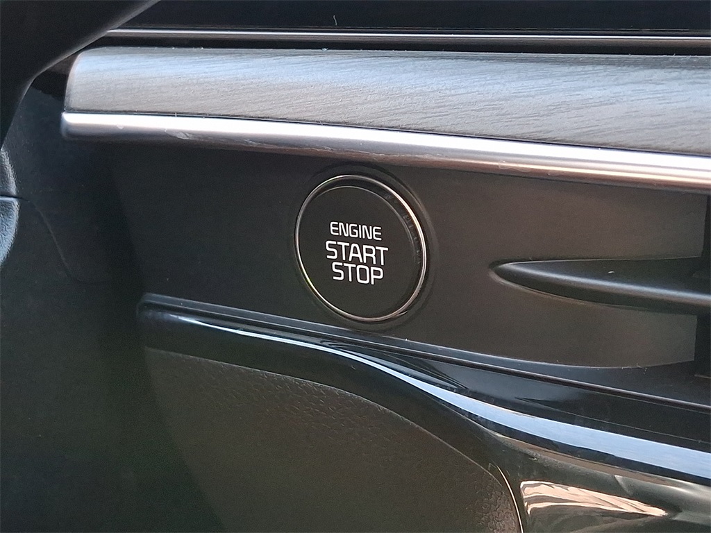 2025 Kia K5 EX Image 19 of 30