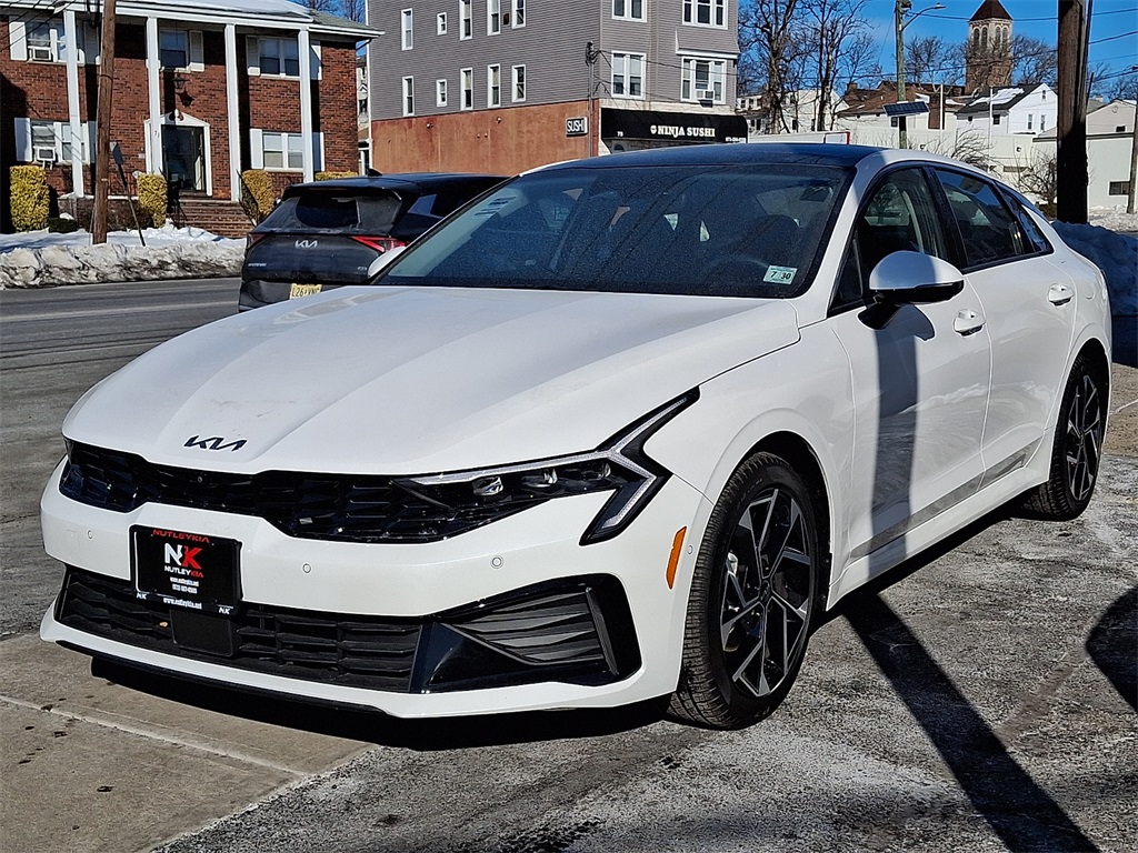 2025 Kia K5 EX Image 1 of 30