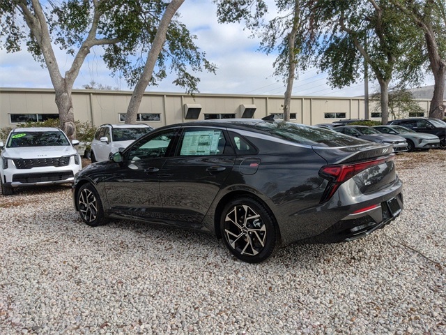 Vehicle image 4 of 23