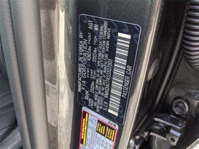 Vehicle image 16 of 23