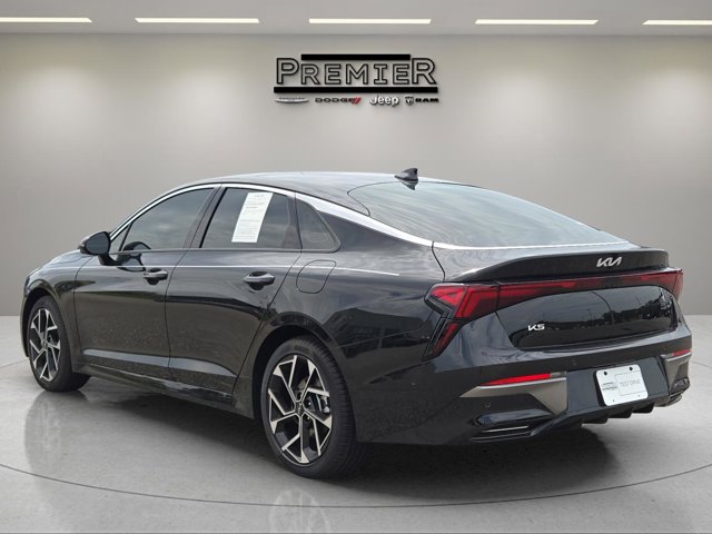 Vehicle image 8 of 29