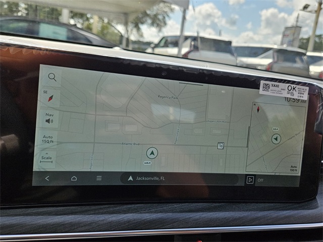Vehicle image 15 of 22