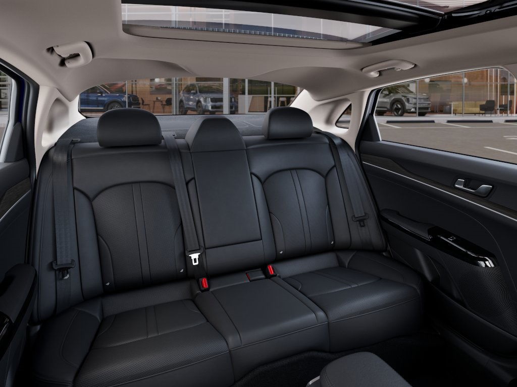 Vehicle image 16 of 27