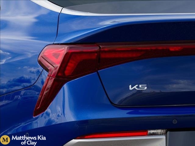 Vehicle image 26 of 27