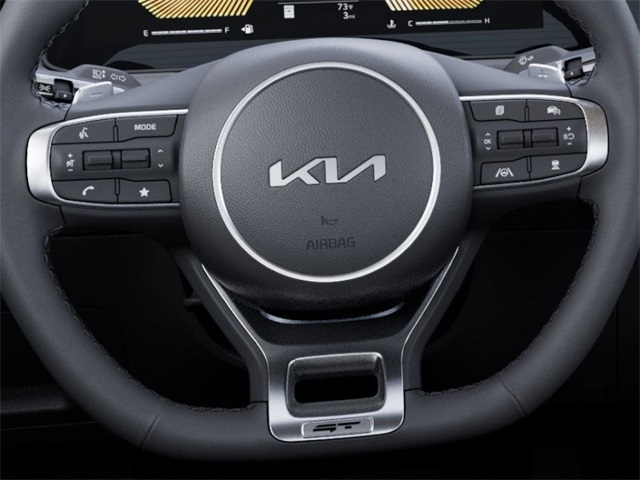 Vehicle image 24 of 27