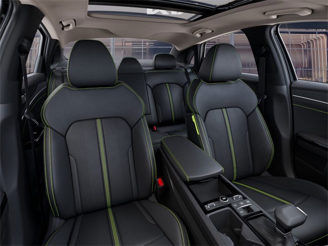 Vehicle image 10 of 27