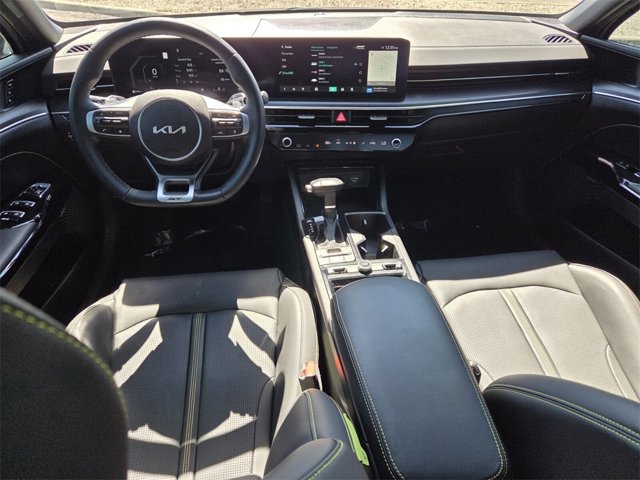 2025 Kia K5 GT Image 13 of 35