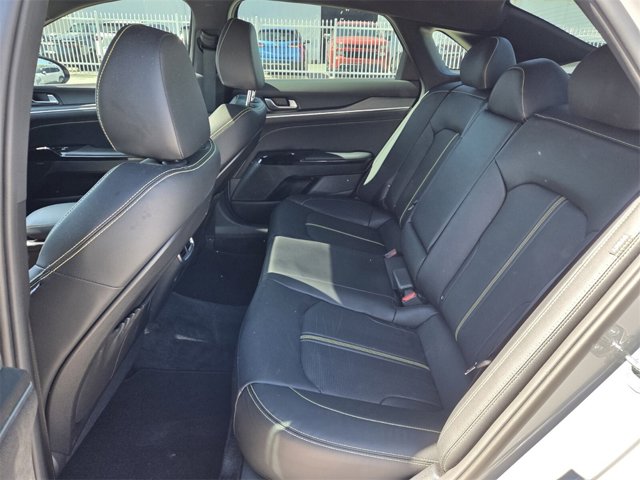 2025 Kia K5 GT Image 9 of 35