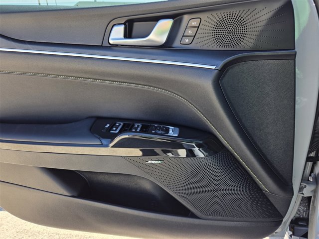 2025 Kia K5 GT Image 20 of 35