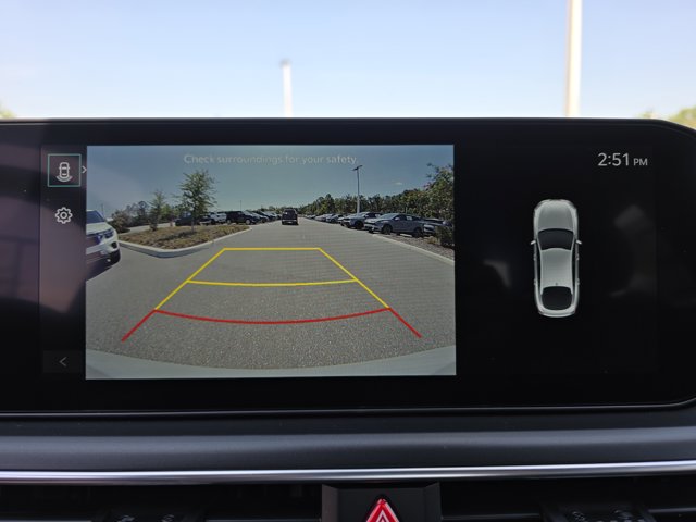Vehicle image 22 of 33