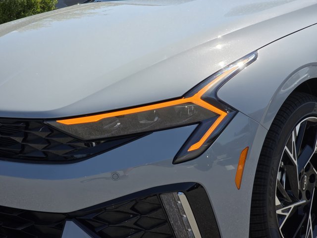 Vehicle image 7 of 33
