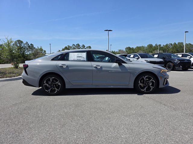 Vehicle image 3 of 33