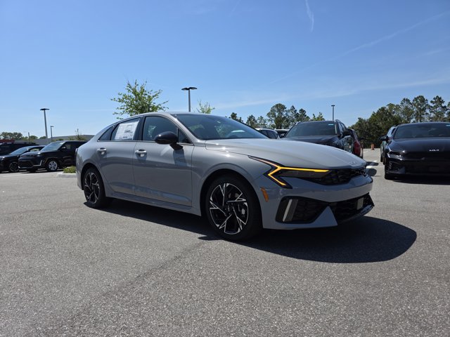 Vehicle image 2 of 33