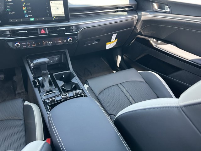 Vehicle image 15 of 38