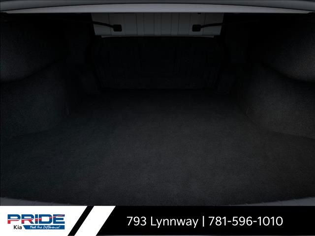 Vehicle image 19 of 27